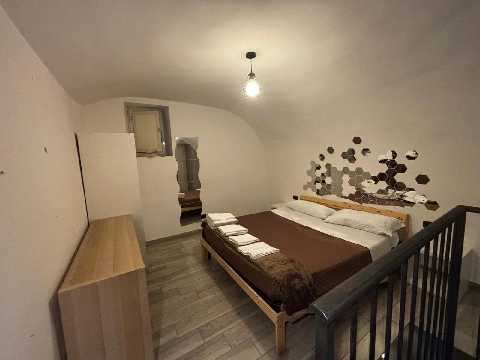 Niki Home Neapel Rum bild